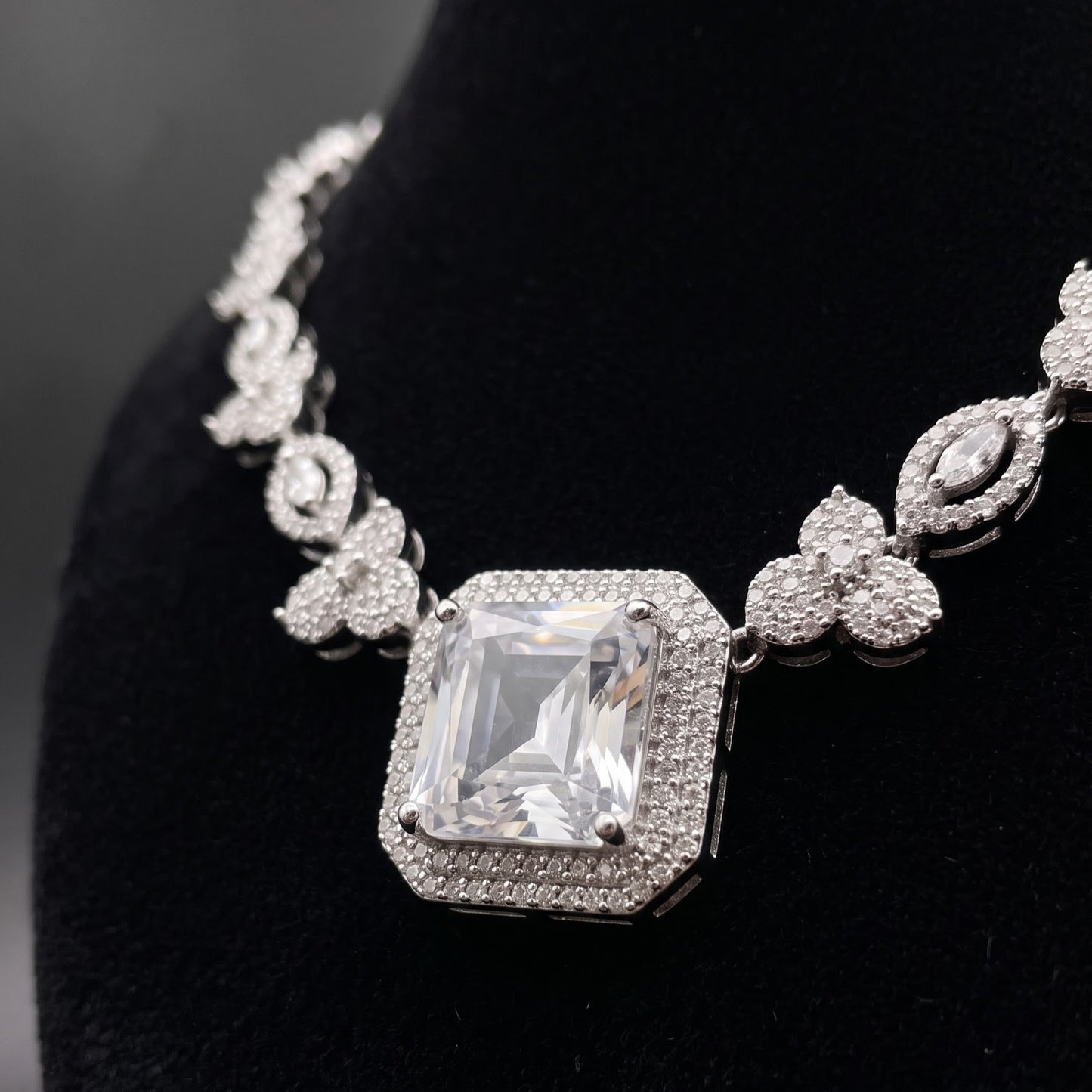 The Grace Necklace Set